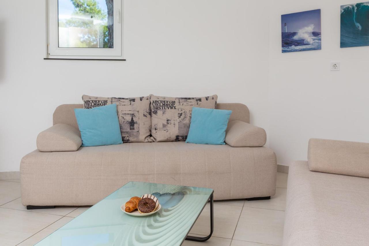 Estella Villa Apartments روغوزنيكا المظهر الخارجي الصورة